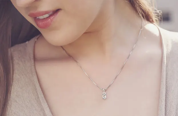 NECK-JEWELLERY